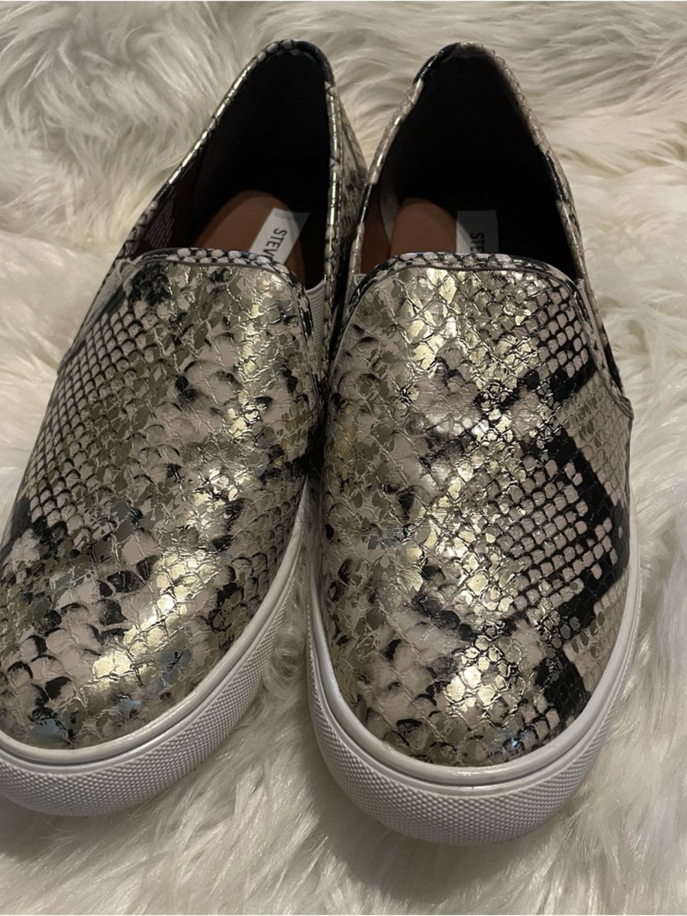 Steve Madden Safaray Metallic Snakeskin Slip On Loafers